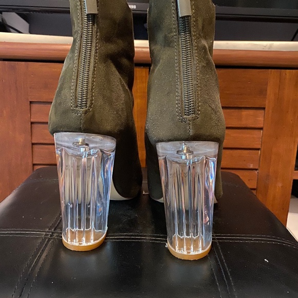 Heeled Boots - Picture 3 of 4